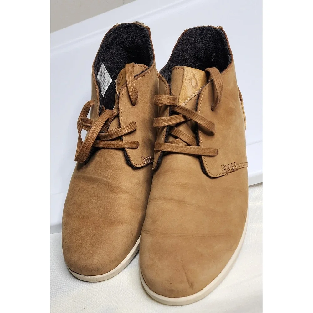 OluKai Men's 10.5 Brown Suede Chukka Boots Ankle Boots Lace Up Casual Shoes Fall